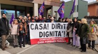 Alcune immagini della conferenza stampa odierna sull’emergenza casa a livello nazionale, a Padova e nel Veneto. Presente Luigi De Magistris, gli Sportelli sociali di via Baiardi 1 e Catai, Inquiline/i […]